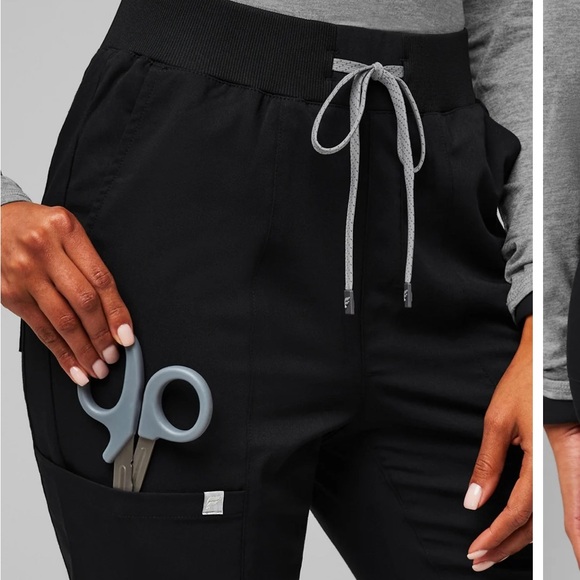 High-Rise On-Call Scrub Jogger - Picture 3 of 6